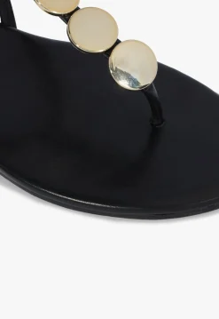 Discount Schutz Acacia T Leather Sandal Black