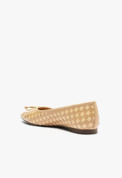 Outlet Schutz Arissa Woven Leather Flat Beige