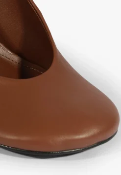 Best Schutz Brigitte Leather Pump Brown