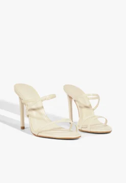 New Schutz Diana Sandal Beige
