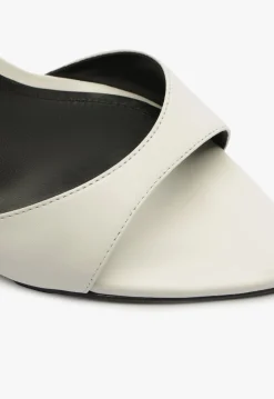 Discount Schutz Elodie Leather Sandal White