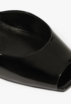 Outlet Schutz Estella Patent Pump Black