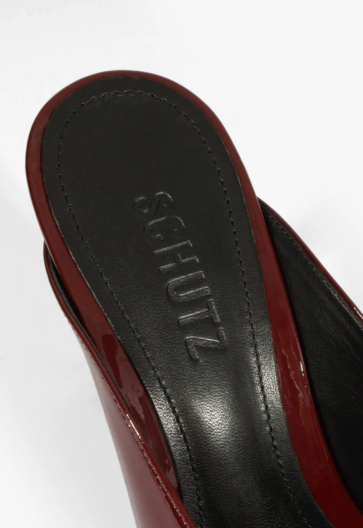 Outlet Schutz Geraldine Patent Pump Red