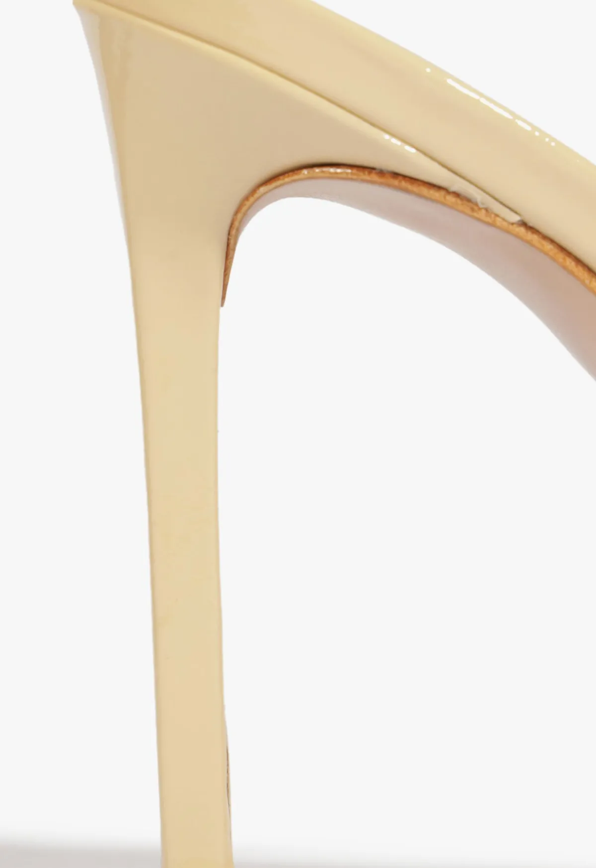Hot Schutz Jessica Mule Patent Sandal Beige