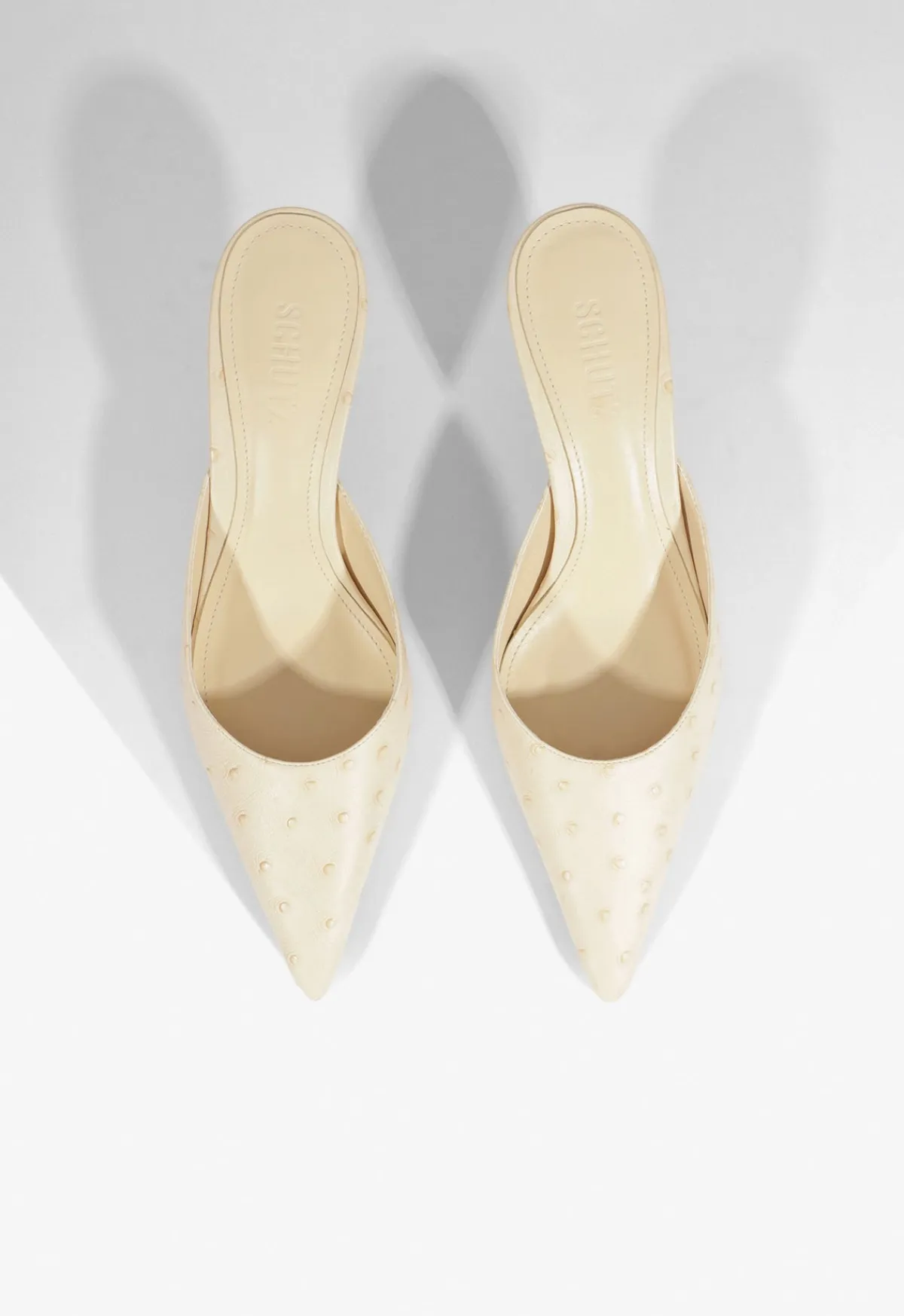 Fashion Schutz Julie Pump Egg shell