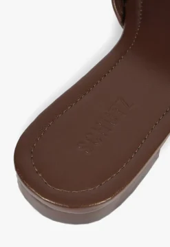Clearance Schutz Juliet Brown Leather Flat Sandal Root Brown
