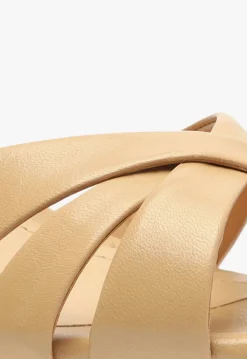 Fashion Schutz Keefa Sandal Light Nude