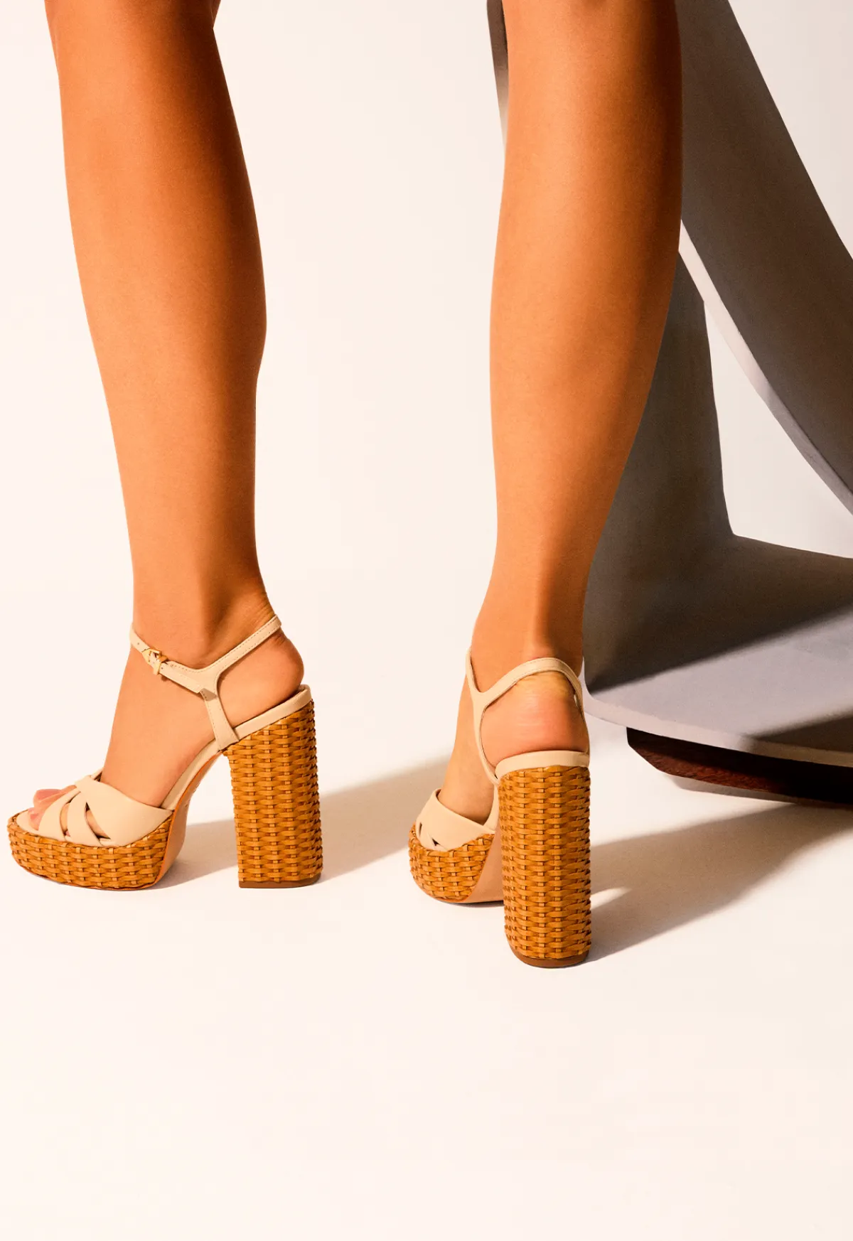 New Schutz Keefa Straw Sandal Brown