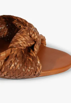 Fashion Schutz Khari Sandal Brown