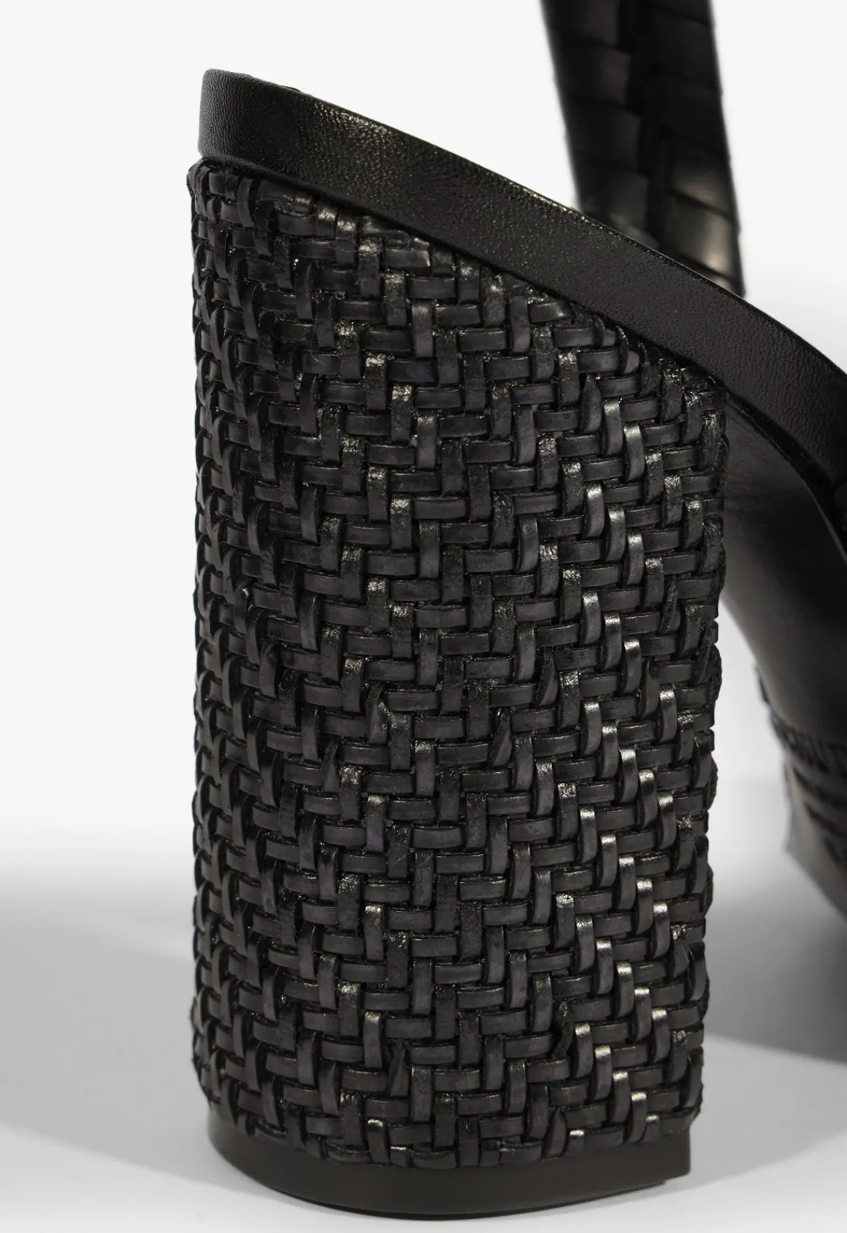 Hot Schutz Khari Sandal Black