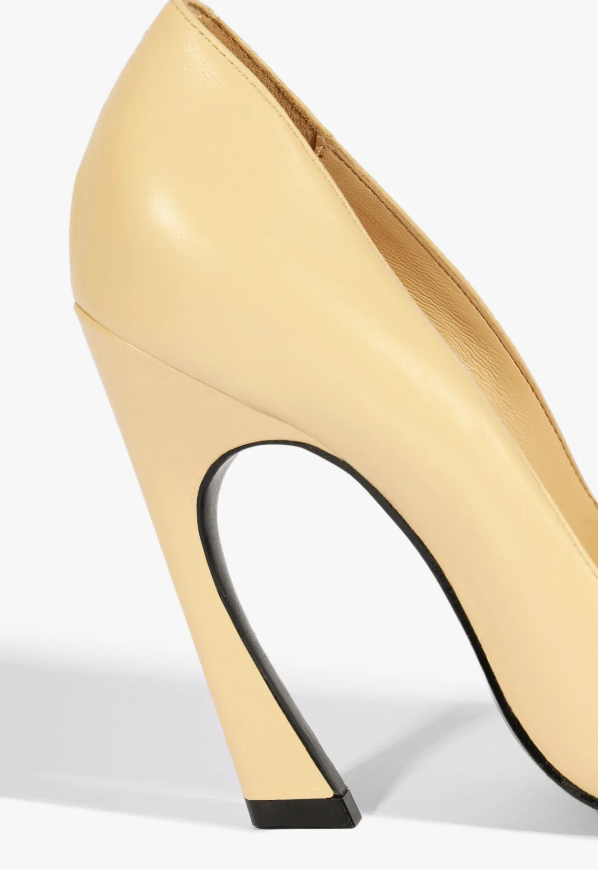 Best Schutz Lexi High Sculptural Pump Beige