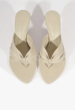 Clearance Schutz Lori Mid Leather Sandal Pearl