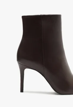 New Schutz Mikki Bootie Dark chocolate