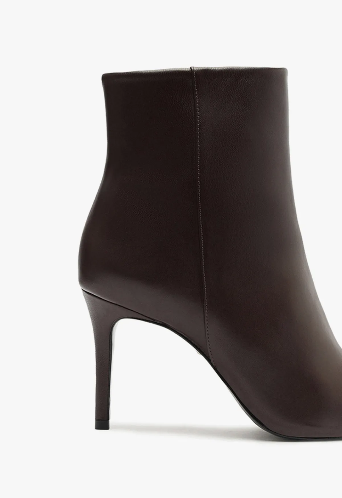 New Schutz Mikki Bootie Dark chocolate