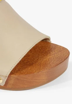 Clearance Schutz Shay Sandal Beige
